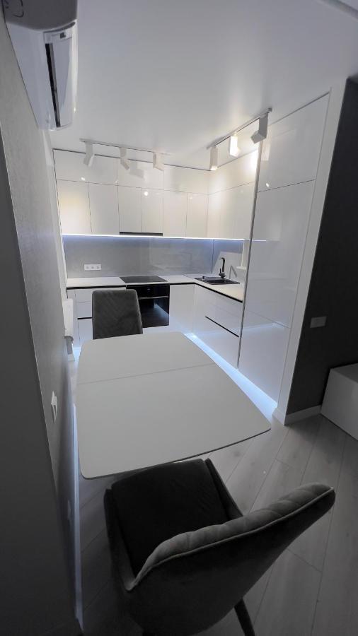 Modern Gagarina Avenue Apartment Днепър Екстериор снимка