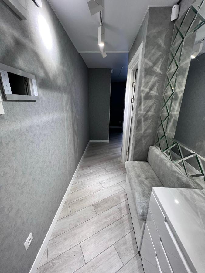 Modern Gagarina Avenue Apartment Днепър Екстериор снимка