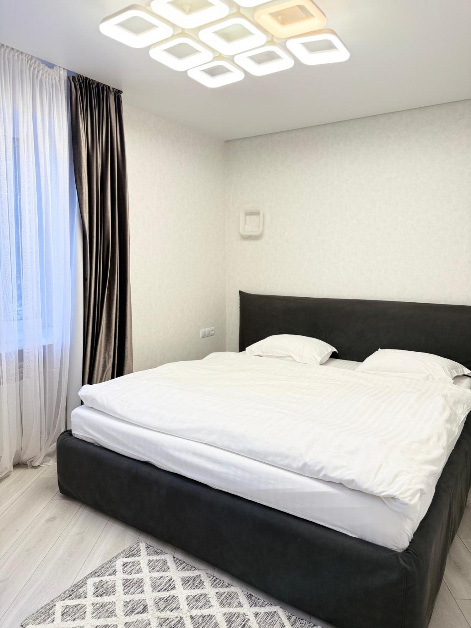 Modern Gagarina Avenue Apartment Днепър Екстериор снимка