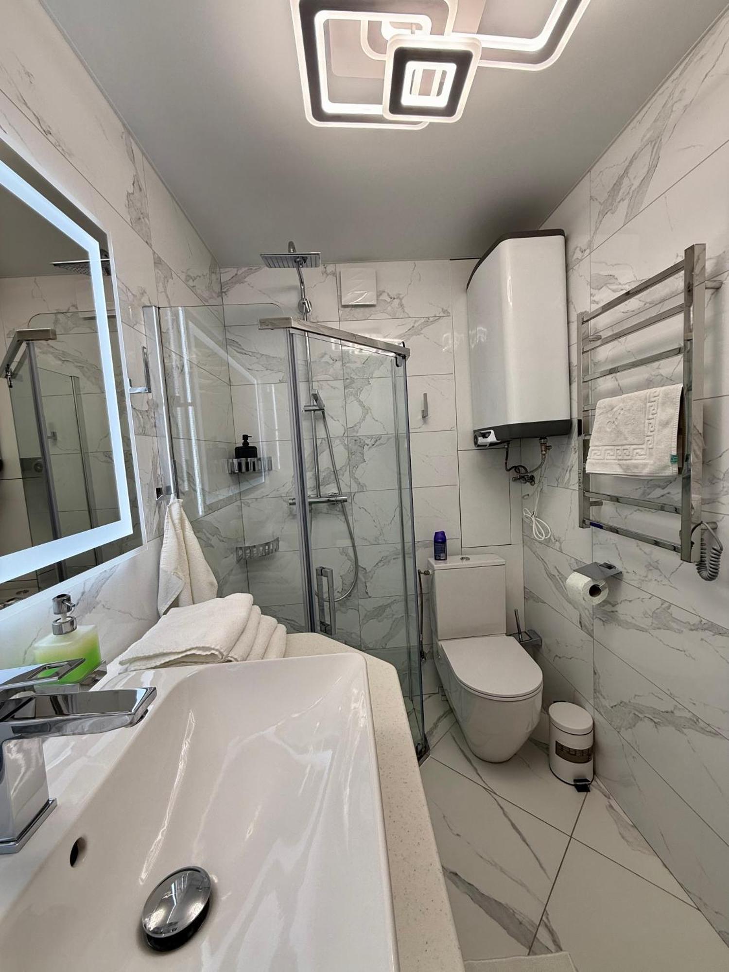 Modern Gagarina Avenue Apartment Днепър Екстериор снимка